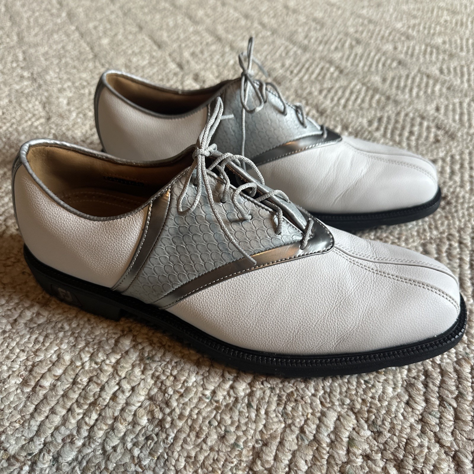 Mens Footjoy Icon Size 10.5 Golf Shoes White Gray Silver Snake Skin Euc